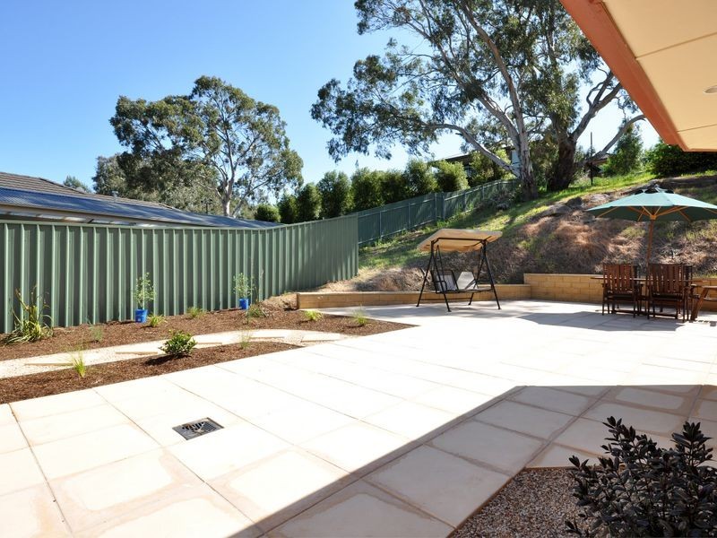 63 The Oaks Pde, Aberfoyle Park SA 5159