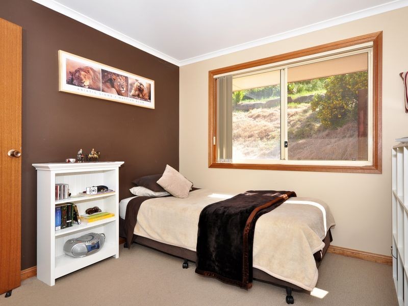 63 The Oaks Pde, Aberfoyle Park SA 5159