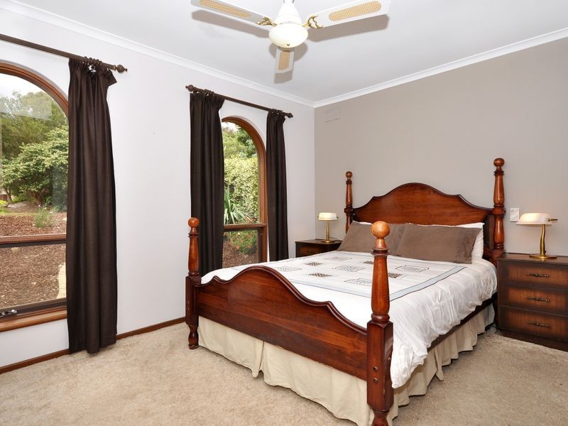 11 Proctor St, Flagstaff Hill SA 5159