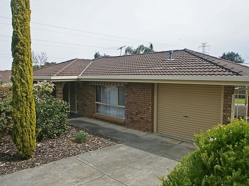 18 Gem St, Aberfoyle Park SA 5159
