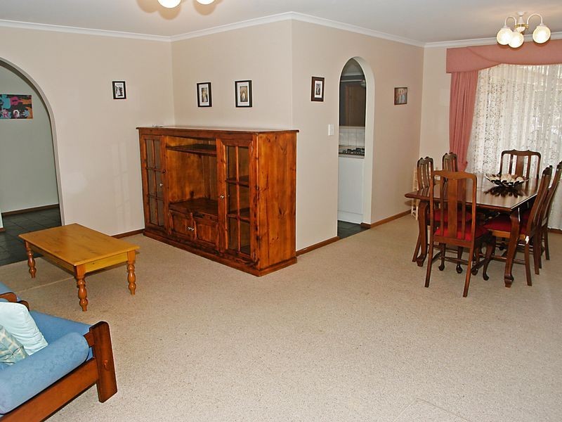 18 Gem St, Aberfoyle Park SA 5159