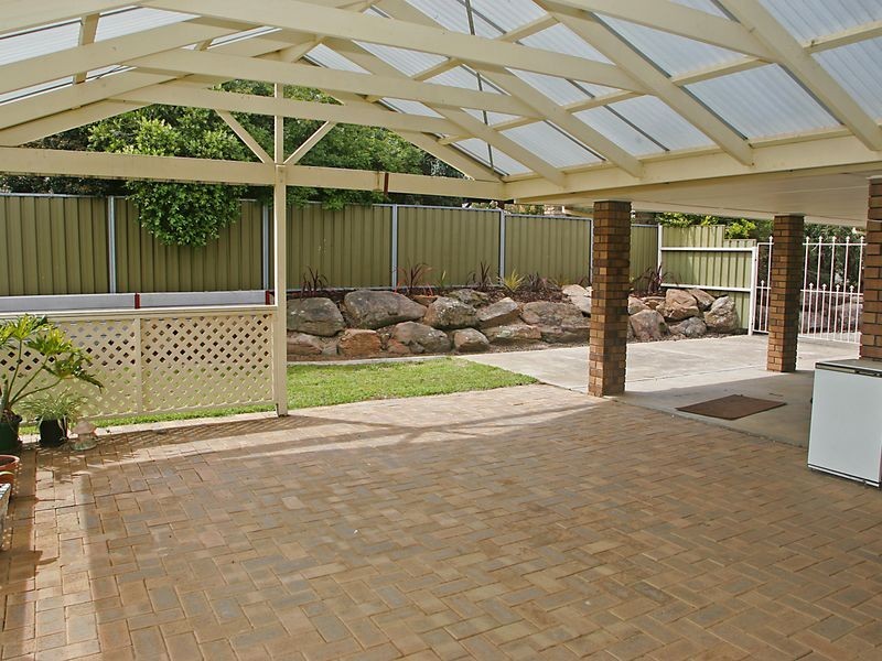 18 Gem St, Aberfoyle Park SA 5159