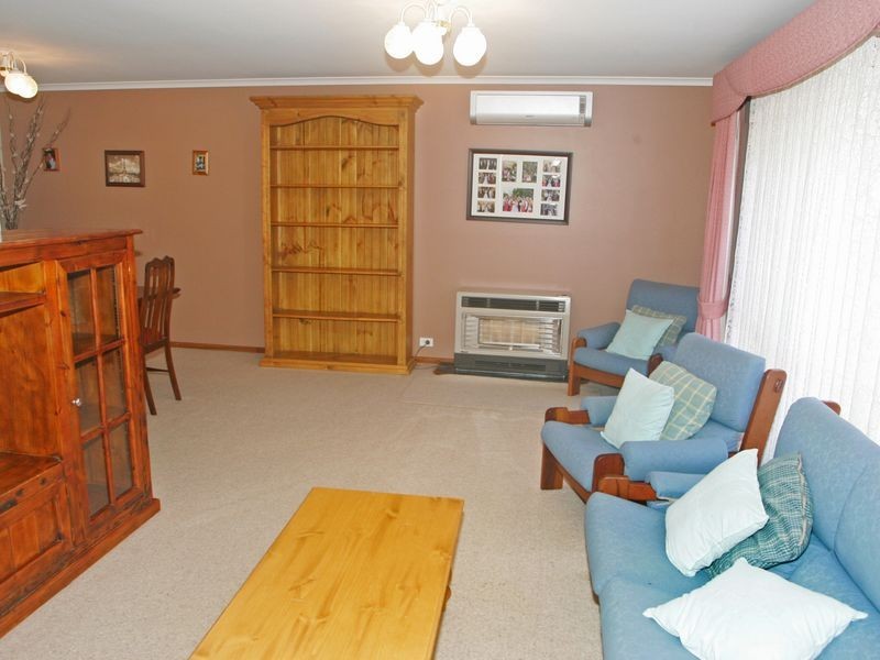 18 Gem St, Aberfoyle Park SA 5159