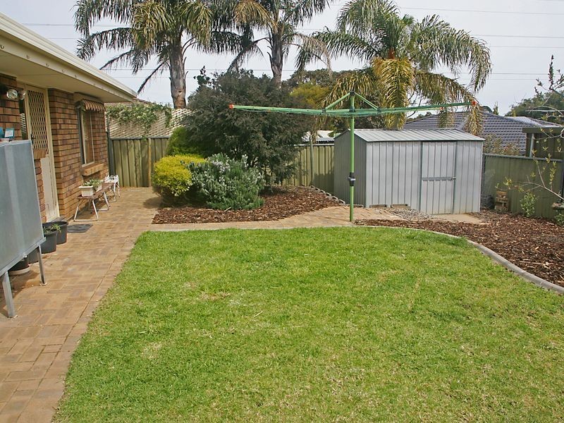 18 Gem St, Aberfoyle Park SA 5159