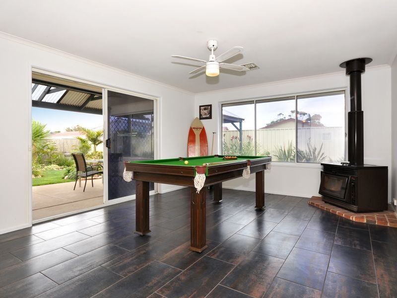 7 Charles Cr, Port Noarlunga South SA 5167