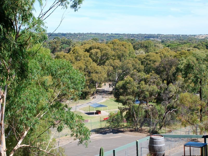 16 Timothy Rd, Morphett Vale SA 5162