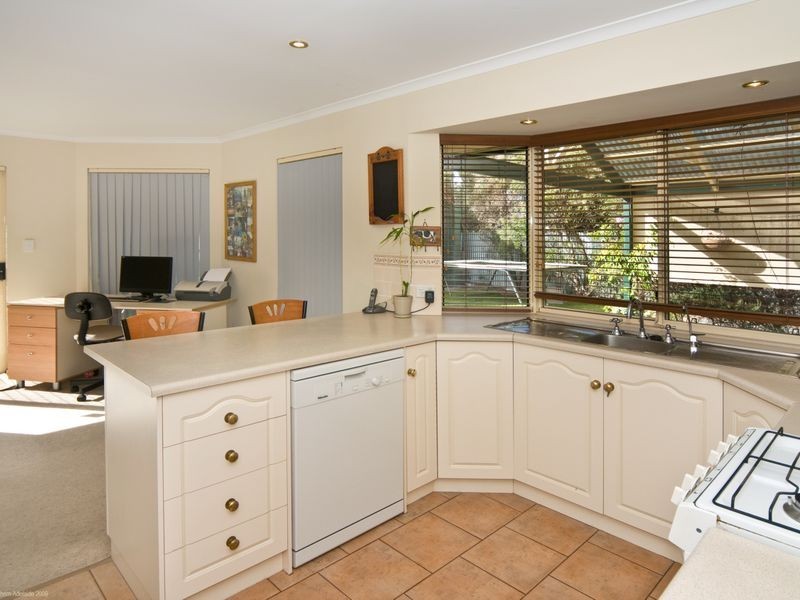 17 Haven Ave, Seaford SA 5169