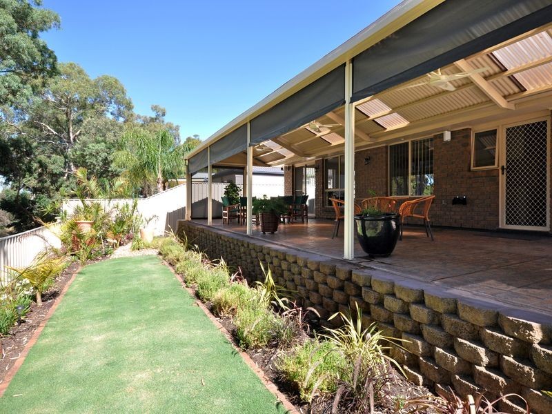 50 Miller Dr, Happy Valley SA 5159