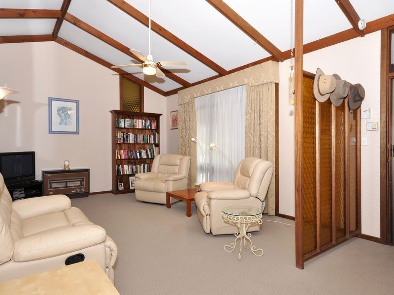 111 Kenihans Road, Happy Valley SA 5159