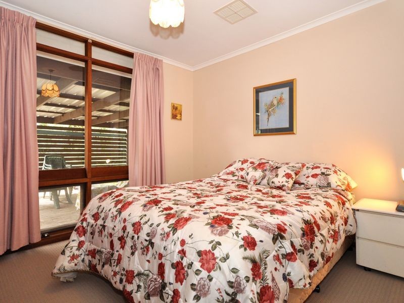 111 Kenihans Road, Happy Valley SA 5159