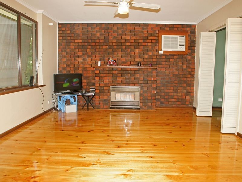 8 Braeside Ave, Reynella East SA 5161