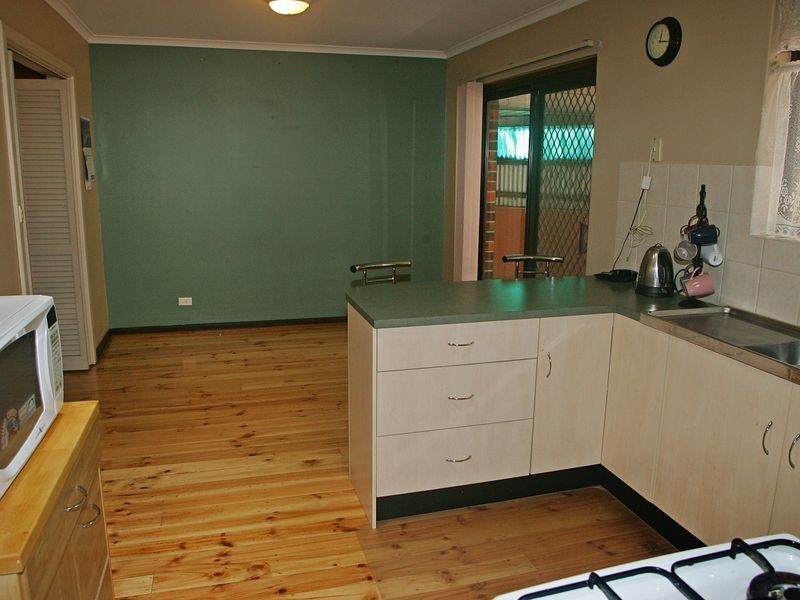 8 Braeside Ave, Reynella East SA 5161