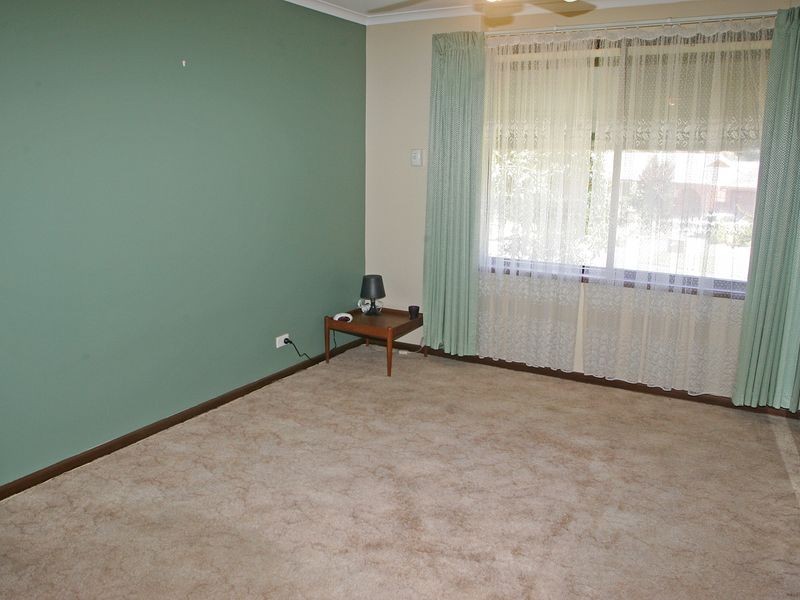 8 Braeside Ave, Reynella East SA 5161