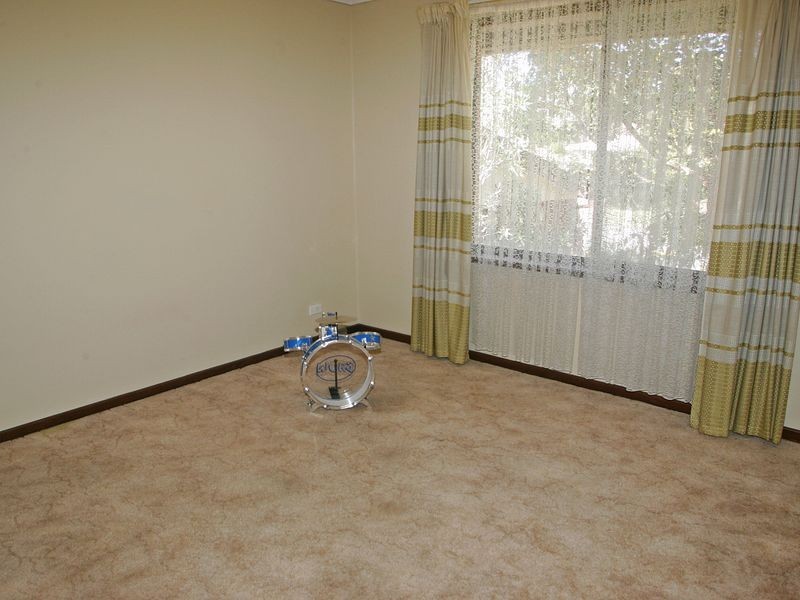 8 Braeside Ave, Reynella East SA 5161