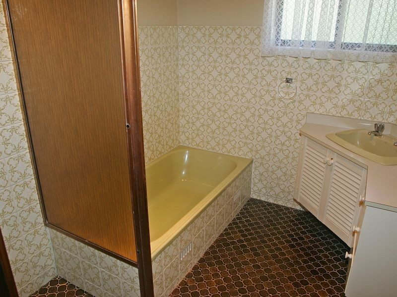 8 Braeside Ave, Reynella East SA 5161