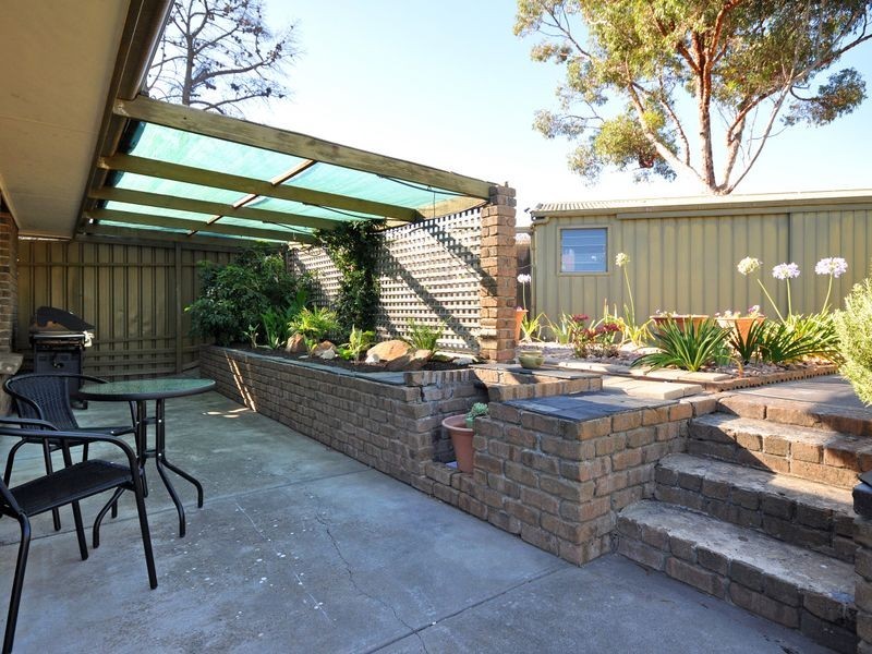 4 Beaumont Pl, Morphett Vale SA 5162
