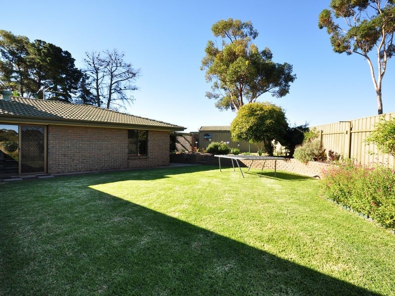4 Beaumont Pl, Morphett Vale SA 5162