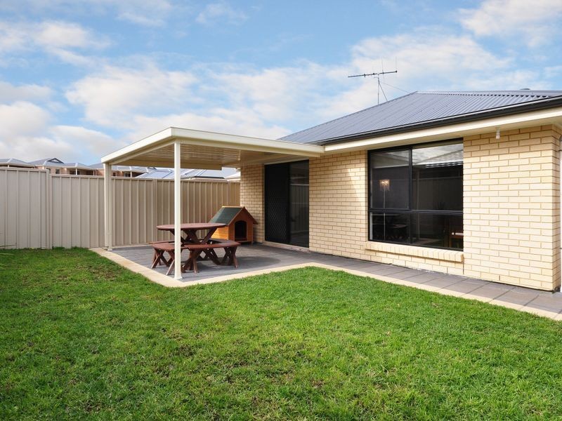 41 School Oval Drive, Christie Downs SA 5164