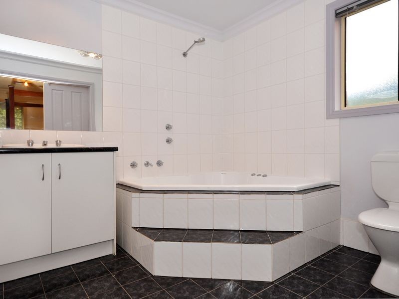 21A George Avenue, Crafers West SA 5152