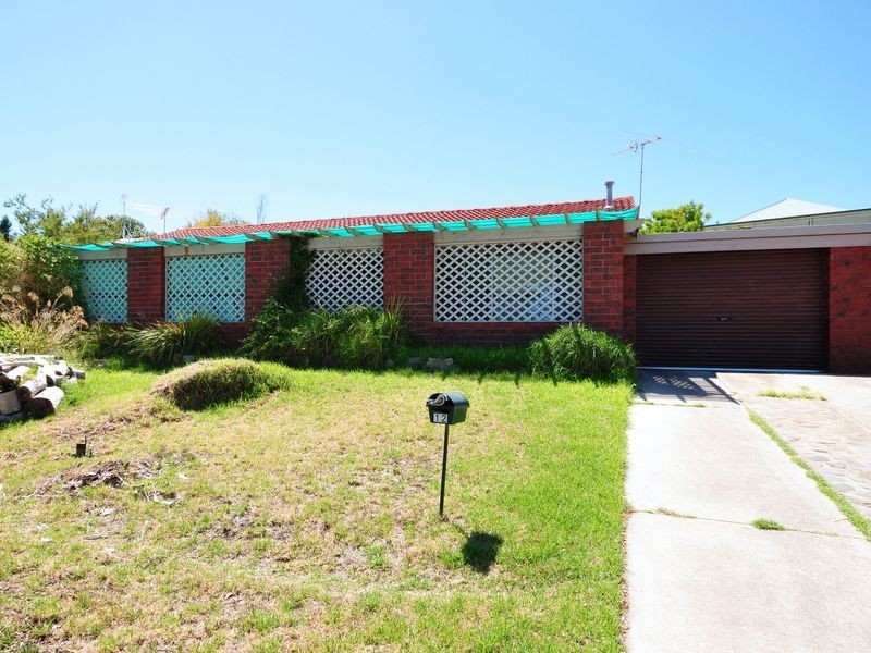 12 Lillian St, Huntfield Heights SA 5163