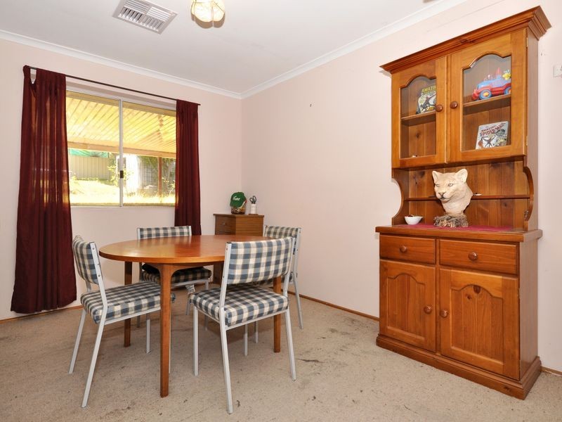 12 Lillian St, Huntfield Heights SA 5163