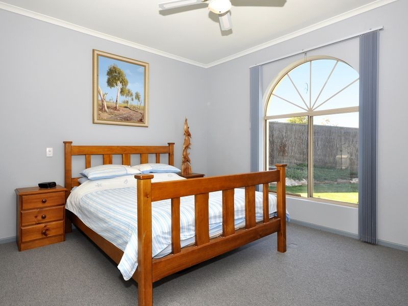 12 Mansfield Street, Noarlunga Downs SA 5168