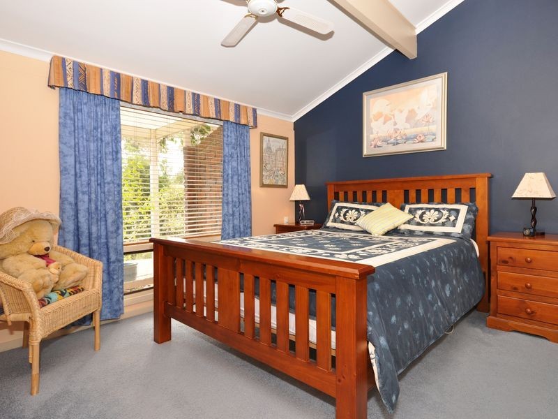 2 Casuarina Place, Aberfoyle Park SA 5159