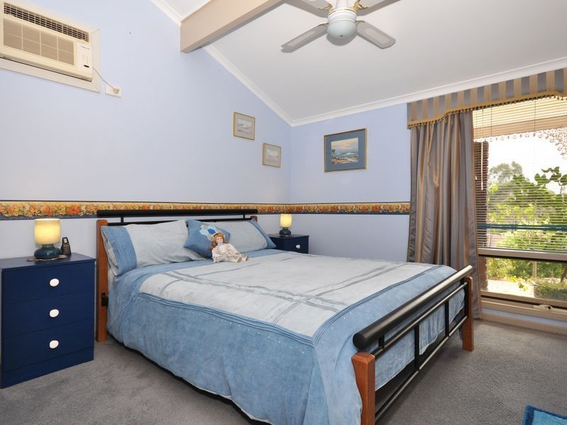 2 Casuarina Place, Aberfoyle Park SA 5159