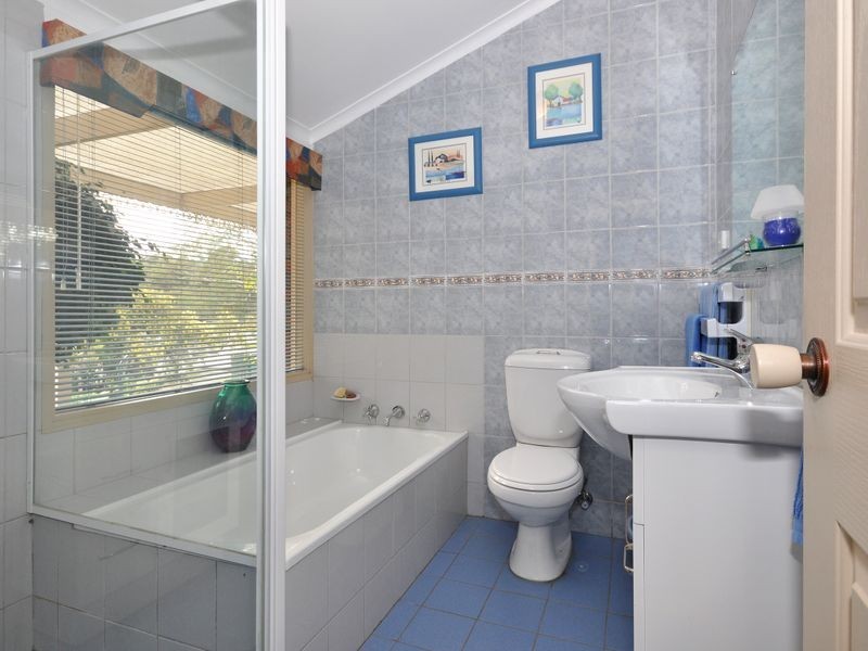 2 Casuarina Place, Aberfoyle Park SA 5159