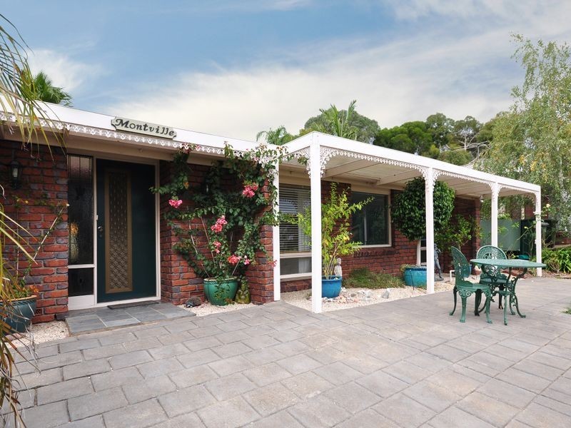 2 Casuarina Place, Aberfoyle Park SA 5159