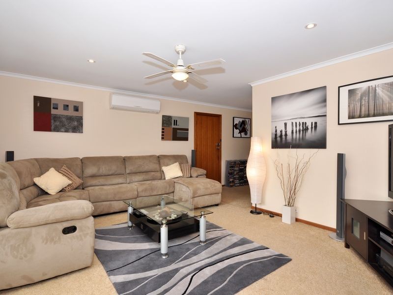 25 Torrens St, Happy Valley SA 5159