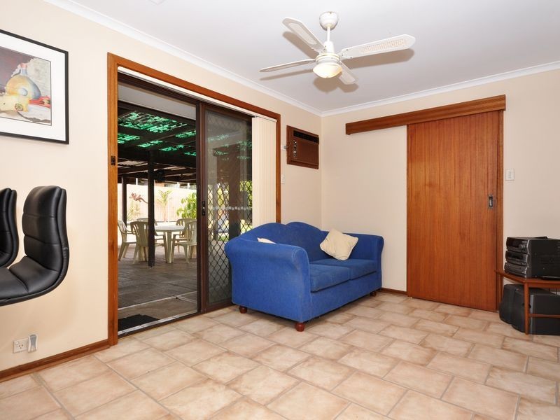 25 Torrens St, Happy Valley SA 5159