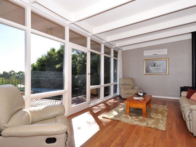 3 James St, Darlington SA 5047