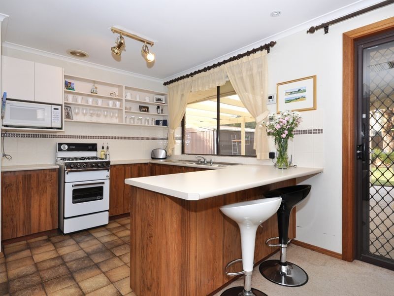 2 Quigley Court, Aberfoyle Park SA 5159