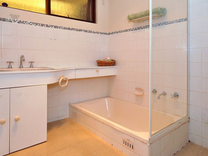 25 Emerald Rd, Morphett Vale SA 5162