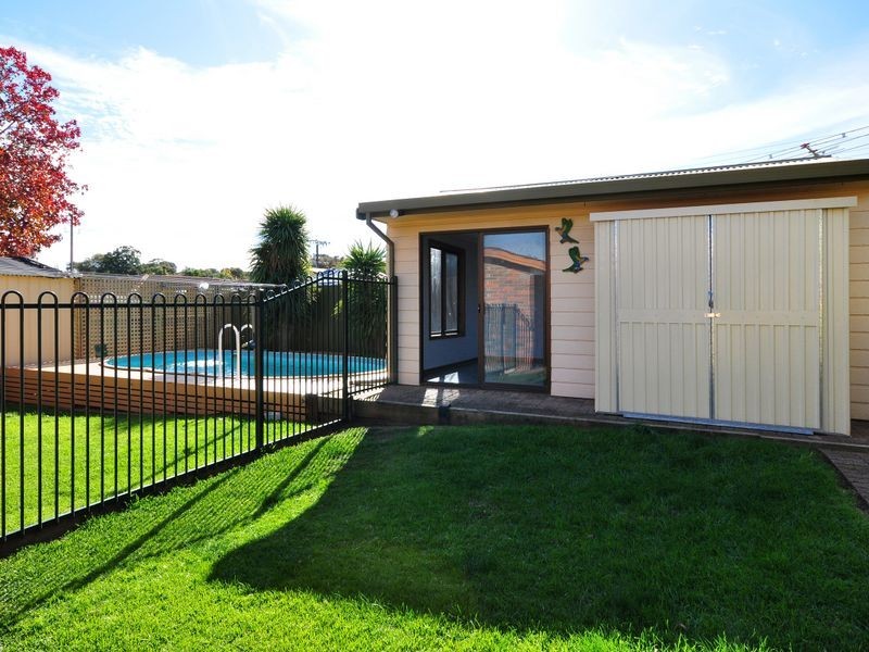 25 Emerald Rd, Morphett Vale SA 5162