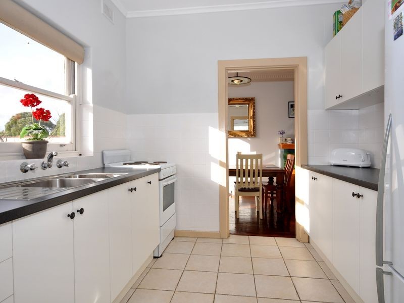 11 Aaron Avenue, Darlington SA 5047