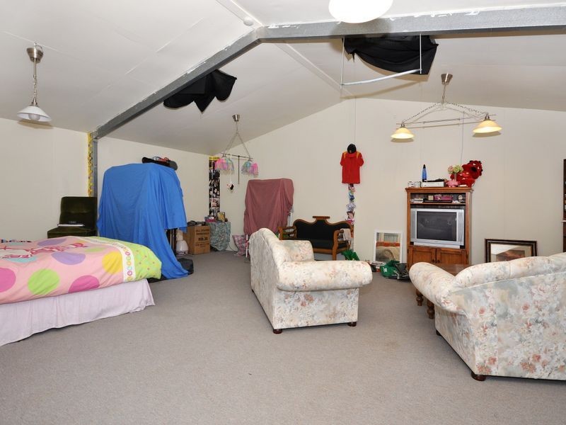 11 Aaron Avenue, Darlington SA 5047