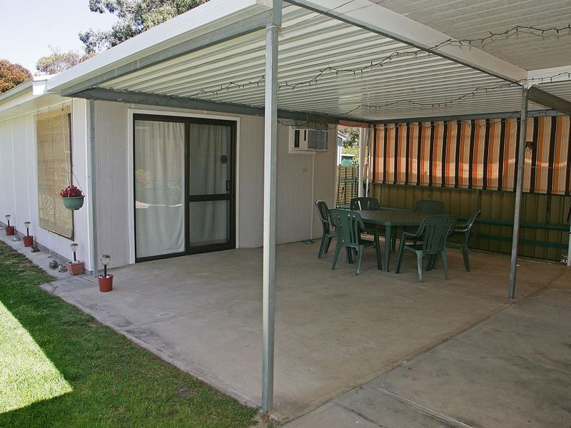 25 Halsey Rd, Fulham SA 5024