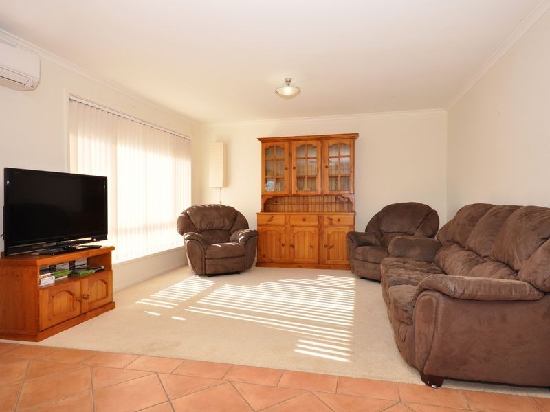 12 Lakeview Court, Aberfoyle Park SA 5159