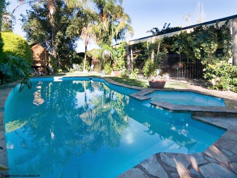 21 Bellaview Rd, Flagstaff Hill SA 5159