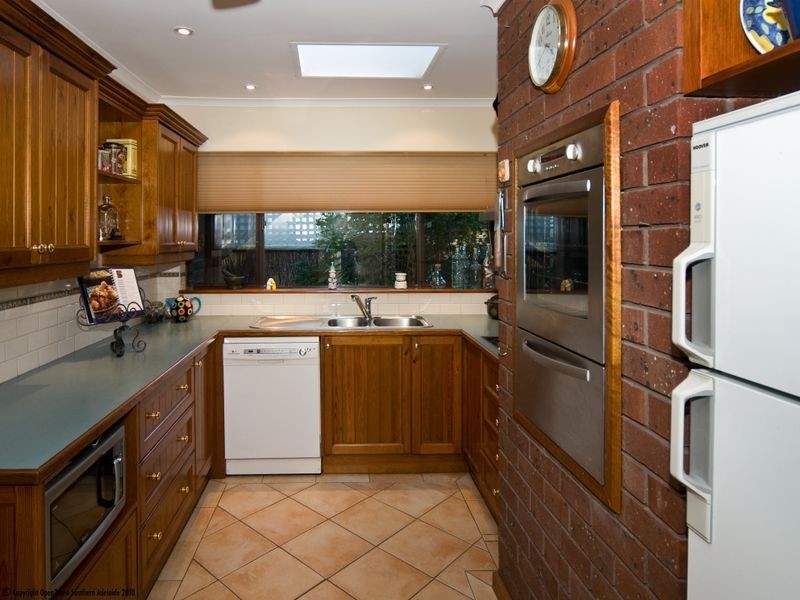 21 Bellaview Rd, Flagstaff Hill SA 5159