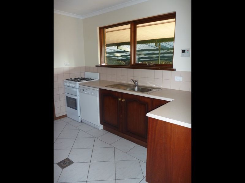 10 Mary Street, Happy Valley SA 5159