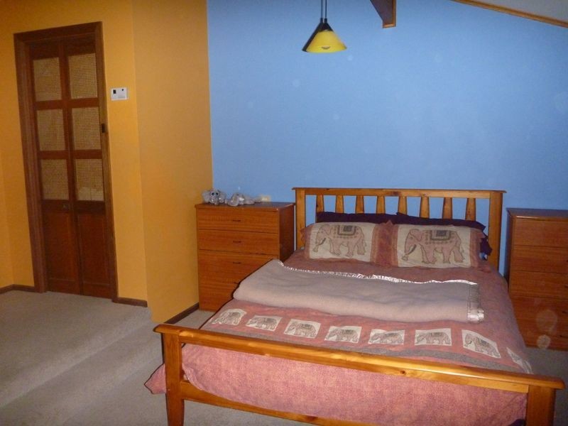 12 Tania Drive, Aberfoyle Park SA 5159