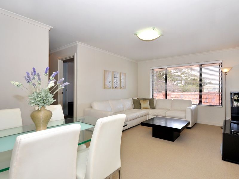 10/18 Broadway, Glenelg South SA 5045