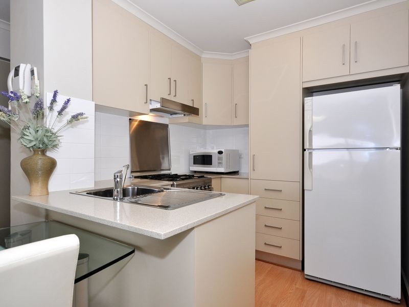 10/18 Broadway, Glenelg South SA 5045