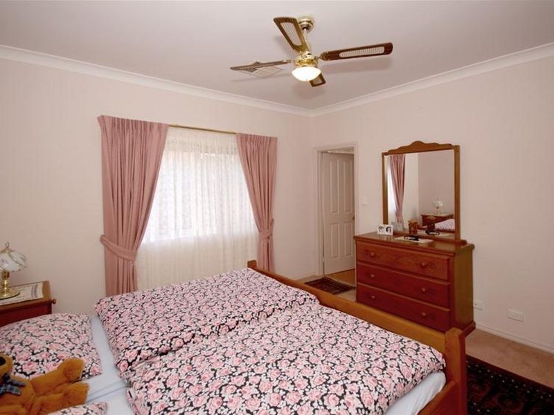 4 Murnada St, Hallett Cove SA 5158