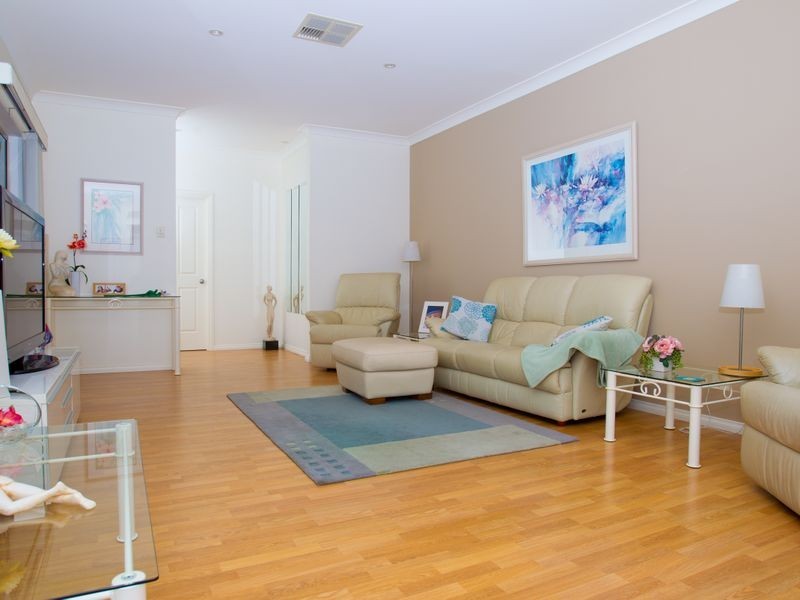 9 Sunset Ct, O’sullivan Beach SA 5166