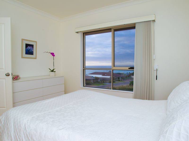 9 Sunset Ct, O’sullivan Beach SA 5166