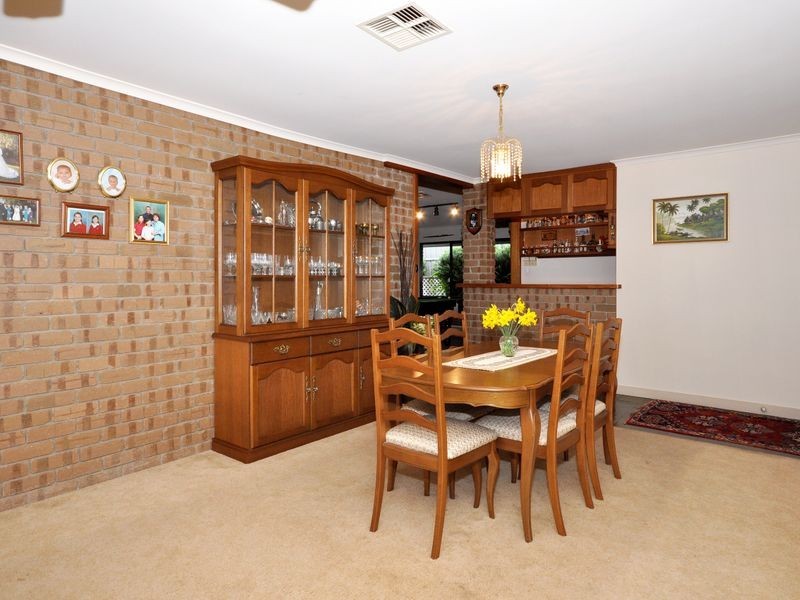 46 Broadmeadow Dr, Flagstaff Hill SA 5159